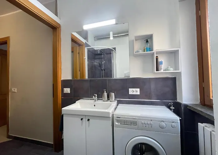 Lemon Tree House Apartment