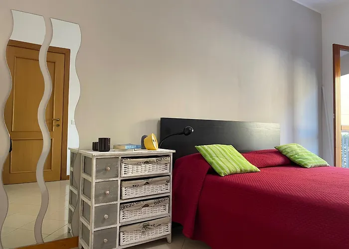 Lemon Tree House Apartment *